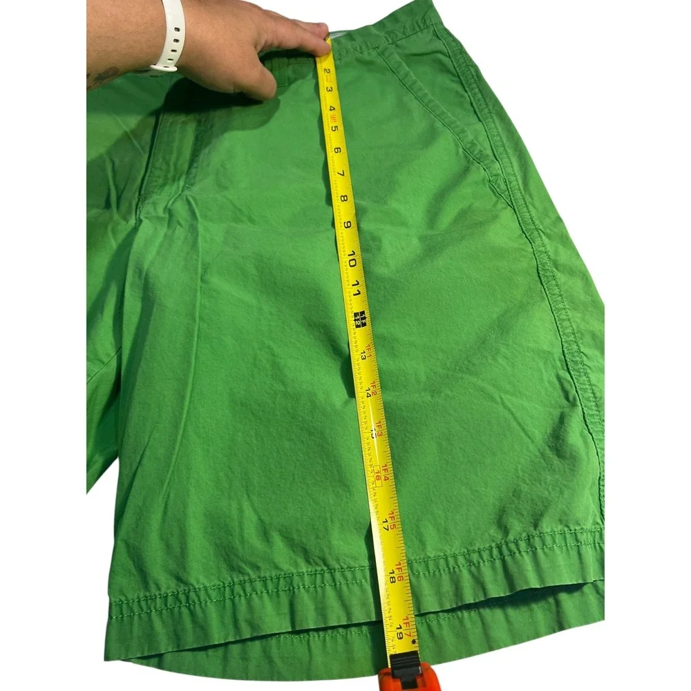 Columbia Bright Green Lightweight Shorts Men's Size 34 Fishing Golf Summer